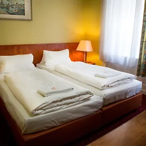 Hotel - Heefa Ohg ****